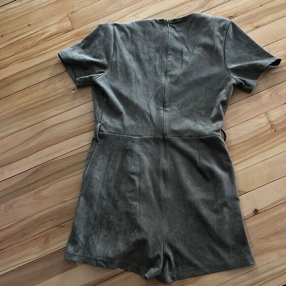 Akira Chicago Red Label olive faux suede short sleeve wrap bodice romper. Small - Picture 4 of 5